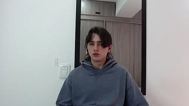 alex connorr online show from 19, 2, 2025