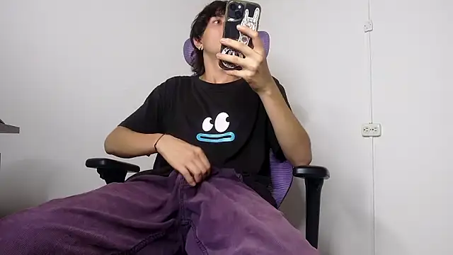 Snapshot of alex_connorr chatting on 11, 2, 2026 alex connorr online show from 11, 2, 2026