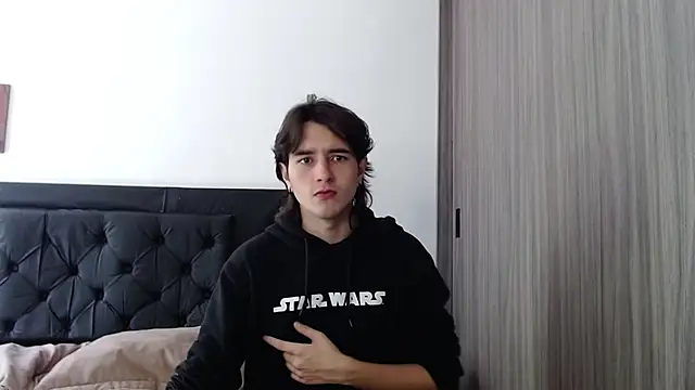 alex connorr online show from 28, 2, 2025