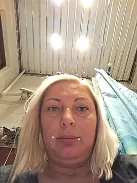 cutecatXXX online show from 18, 4, 2026