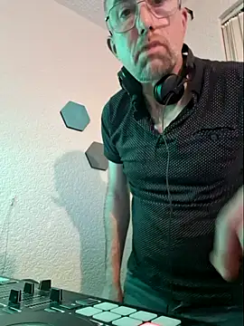 bibananaman online show from 9, 10, 2025