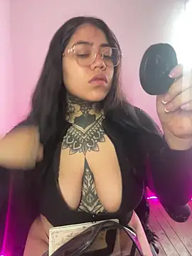 aliensexy online show from 6, 10, 2025