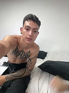 aliensexy online show from 7, 3, 2025