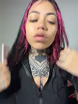 aliensexy online show from 4, 6, 2026