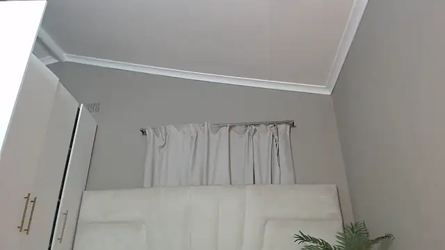 naughtyblackdolie online show from 14, 3, 2025