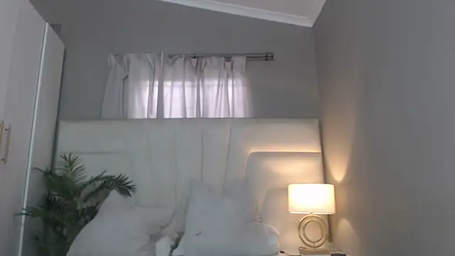 naughtyblackdolie online show from 24, 2, 2026