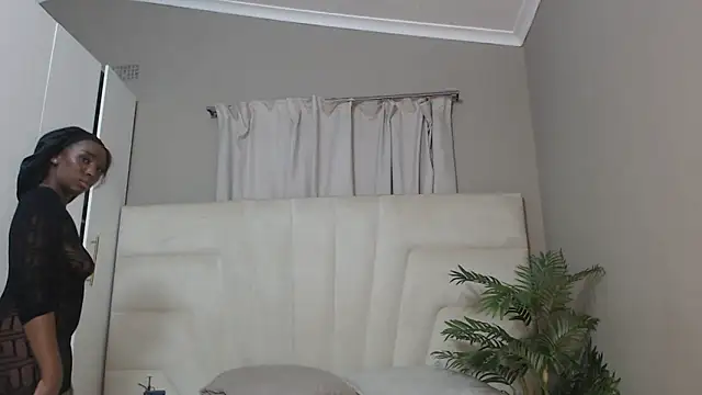 naughtyblackdolie online show from 15, 3, 2025