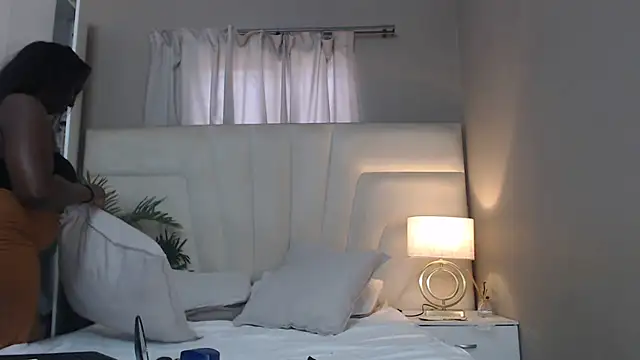 naughtyblackdolie online show from 3, 4, 2026