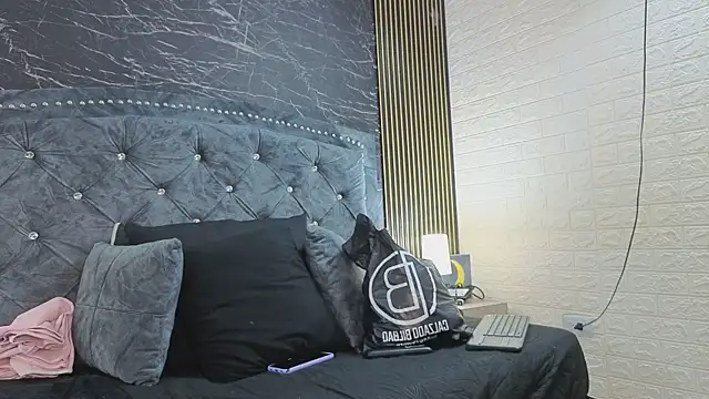 Snapshot of diosagolden chatting on 8, 7, 2026 diosagolden online show from 8, 7, 2026