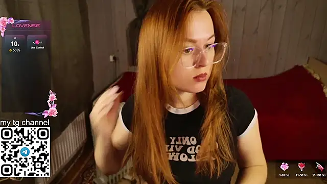 Lila Pitt online show from 5, 1, 2025