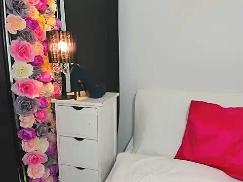 CrystalHotty online show from 28, 5, 2026