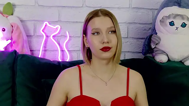 LiliLinn online show from 12, 3, 2025