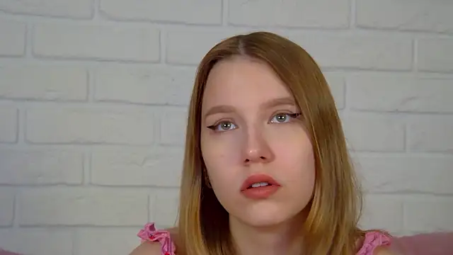 LiliLinn online show from 4, 7, 2026