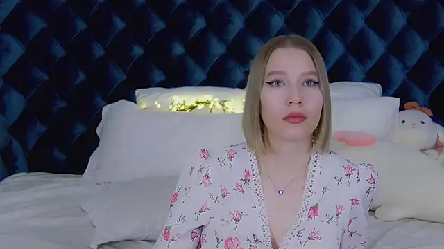 LiliLinn online show from 19, 3, 2025