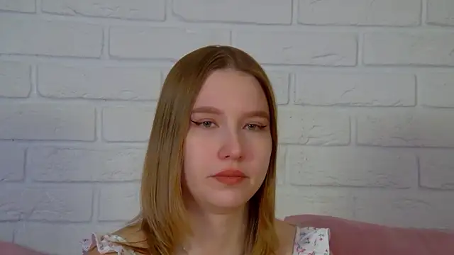 LiliLinn online show from 3, 7, 2026