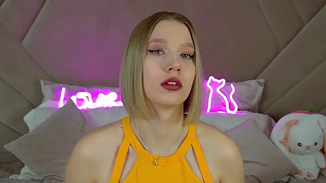 LiliLinn online show from 11, 3, 2025