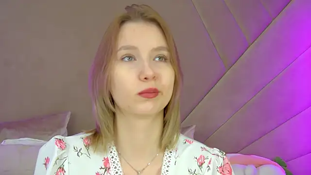 LiliLinn online show from 26, 9, 2025