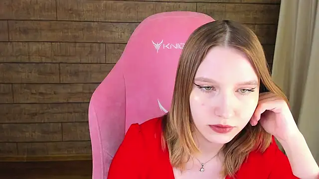 LiliLinn online show from 5, 6, 2026