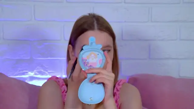 LiliLinn online show from 20, 6, 2026