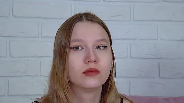 LiliLinn online show from 23, 6, 2026