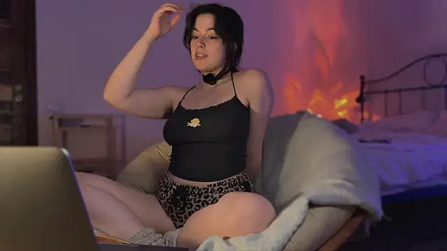 OohBunny online show from 7, 3, 2026