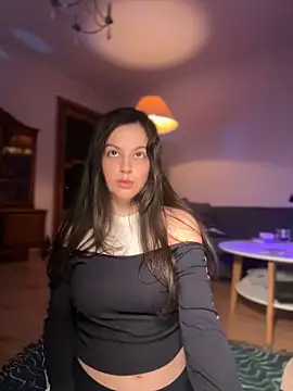 Snapshot of OohBunny chatting on 12, 3, 2025 OohBunny online show from 12, 3, 2025