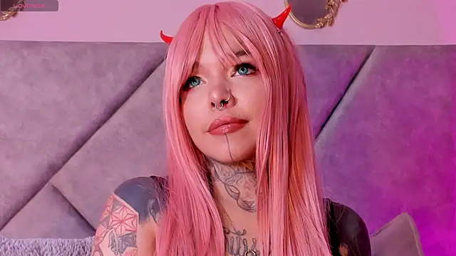 NinaInk online show from 3, 10, 2025