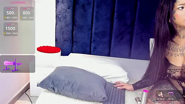 NinaInk online show from 28, 11, 2025