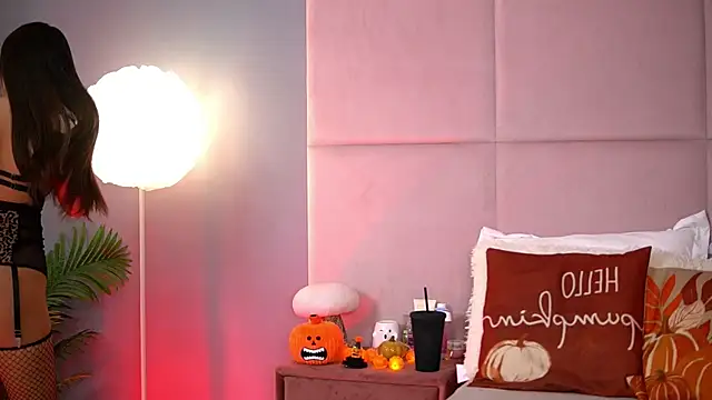 AlmaLuv online show from 7, 11, 2025