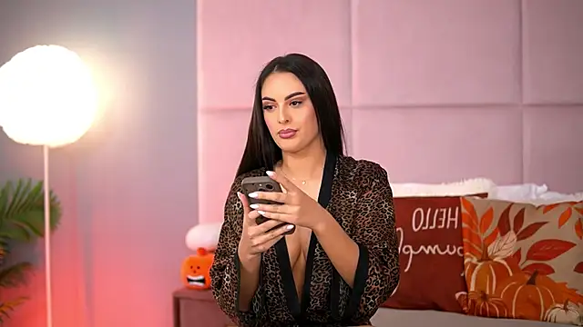 AlmaLuv online show from 17, 11, 2025