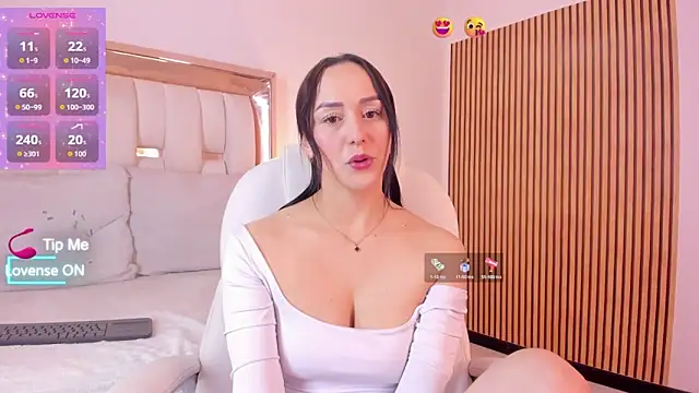 hazel ross tcw online show from 30, 9, 2025