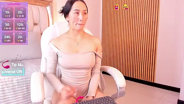 hazel ross tcw online show from 9, 10, 2025