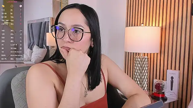 hazel ross tcw online show from 27, 2, 2025