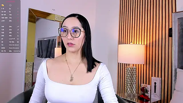 hazel ross tcw online show from 14, 3, 2025