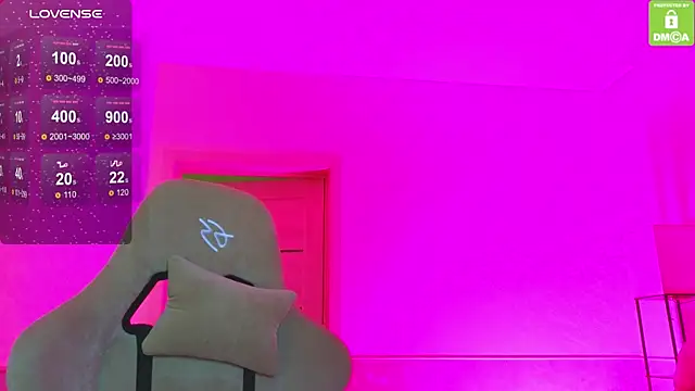 Katy perry  online show from 21, 11, 2025