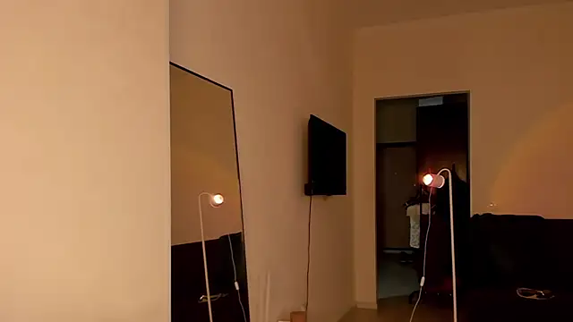 elliemintlover online show from 17, 9, 2025