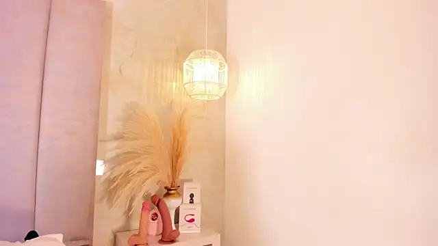 ElaEndez  online show from 1, 3, 2025