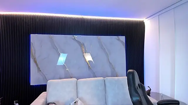 Alessia Taylorr online show from 6, 10, 2025