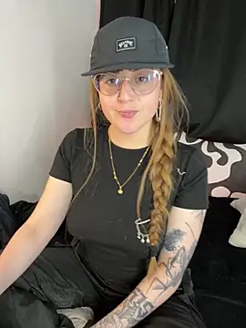 tekila   online show from 17, 10, 2025