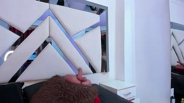 katherineFostel online show from 6, 4, 2026