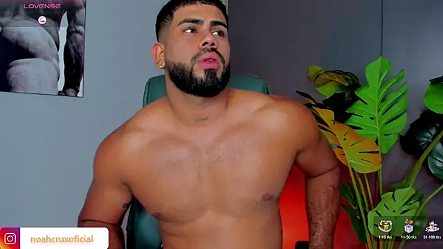 noah crux online show from 10, 4, 2026