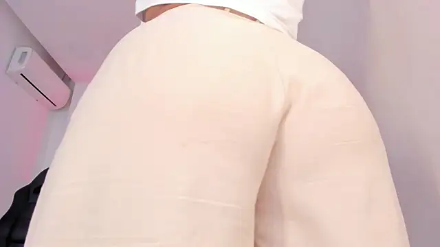 ellamontoya online show from 7, 1, 2026