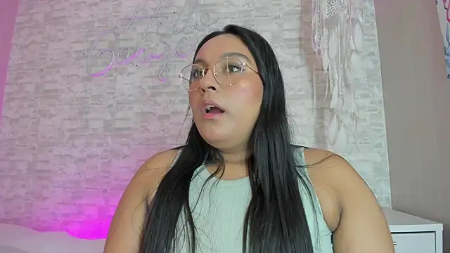 Snapshot of ellamontoya chatting on 23, 3, 2025 ellamontoya online show from 23, 3, 2025