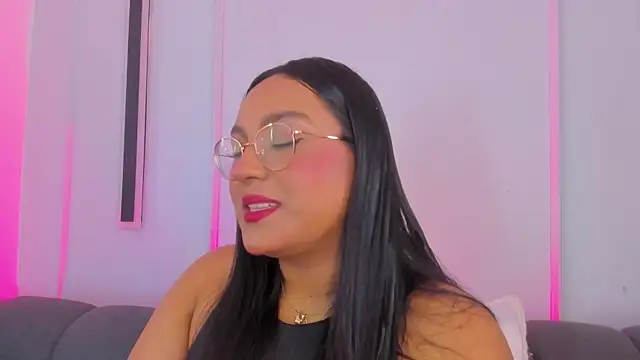 Snapshot of ellamontoya chatting on 3, 12, 2025 ellamontoya online show from 3, 12, 2025