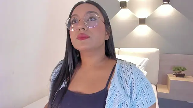 Snapshot of ellamontoya chatting on 7, 10, 2025 ellamontoya online show from 7, 10, 2025