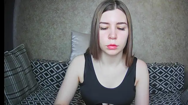 Snapshot of ElllaNuar chatting on 20, 12, 2024 ElllaNuar online show from 20, 12, 2024