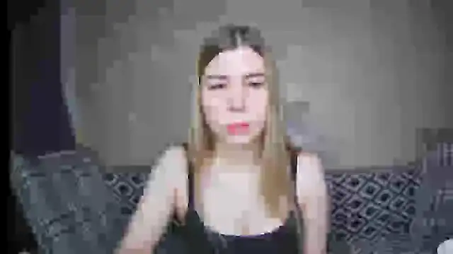 Snapshot of ElllaNuar chatting on 2, 12, 2024 ElllaNuar online show from 2, 12, 2024