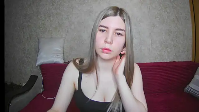 Snapshot of ElllaNuar chatting on 11, 3, 2025 ElllaNuar online show from 11, 3, 2025