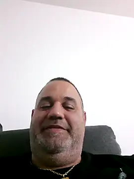 Snapshot of your_man85 chatting on 12, 3, 2025 your man85 online show from 12, 3, 2025