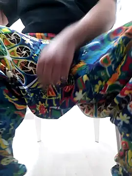 Snapshot of your_man85 chatting on 24, 2, 2026 your man85 online show from 24, 2, 2026